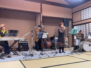 Luna Espacio with Maririnの写真